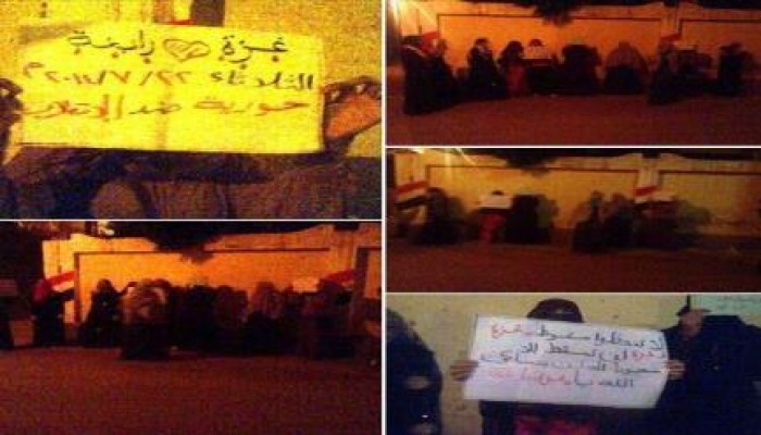 الدقهلية - منية النصر : سلسلة بشرية نسائية بقريتي "برمبال القديمة" و"الرياض" ليلاً