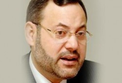 أحمد منصور: السيسى حول الجيش المصري إلى "مرتزقة"
