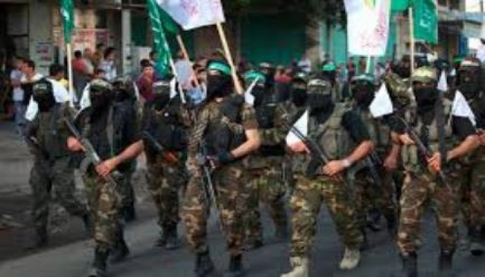بالفيديو.. شاهد ماذا قال رجال  القسام لعائلة الشهيد سلمان الحرازين