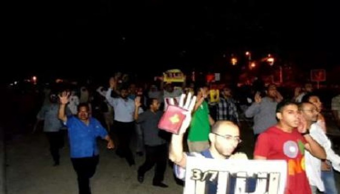 الإسكندرية تهتف: "رغم المحنة والأزمة مش حنسيب إخوتنا في غزة"