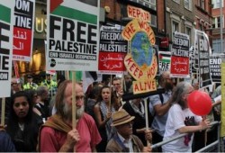 غالبية البريطانيين يتعاطفون مع الفلسطينيين