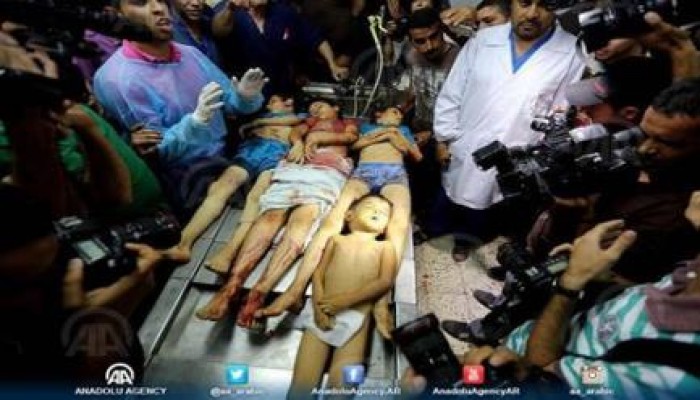 غزيٌ رُزق بـ 3 أطفال بعد ربع قرن..وقتلتهم بنى صهيون في ثوانِ