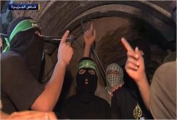 آيات الله .. قصة 23 مجاهداً قسامي أغلق عليهم أحد الأنفاق !