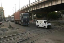رئيس هيئة الطرق الانقلابي يكشف: الكباري متهالكة وأخاف أمشي تحتها