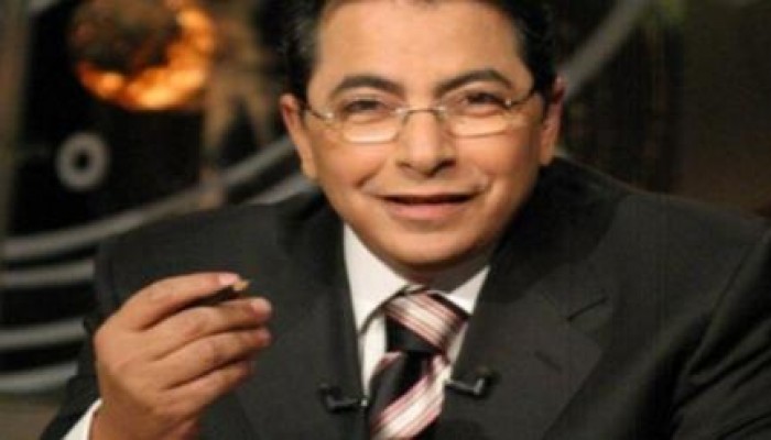 الانقلابي "محمود سعد": "أحمد عز" مكنش مسجون بجد وخرج بفلوس الشعب