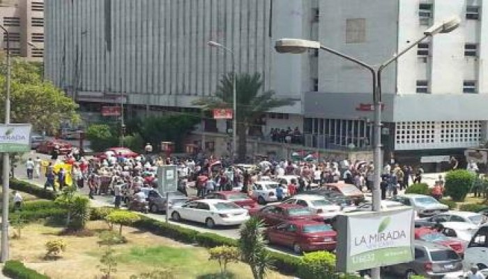 بالصور : مسيرة حاشدة لثوار مدينة نصر ضد الانقلاب العسكري ودعماً للمقاومة