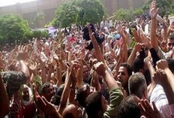 عمال سيراميكا كليوبترا يدخلون إضراباً مفتوحاً عن العمل