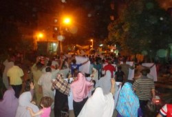 بمسيرة ليلية حاشدة ثوار مركز بنى سويف يتوعدون ب"انتفاضة القصاص" فى ذكرى فض رابعة