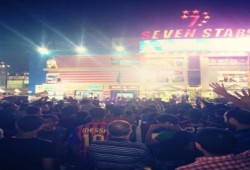 ثوار التجمع الخامس  ينظمون وقفة ضد الانقلاب العسكري امام سيفن ستارز متحدين امن الانقلاب