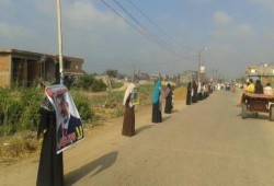 كفرالشيخ : سلسلة بشرية بالحامول رفضاً للانقلاب و المطالبة بالإفراج عن المعتقلين