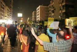 الثوار يتظاهرون برابعة العدوية وصور الرئيس مرسي تملأ الميدان