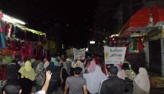 مسيرة ليلية حاشدة لـ"ثوار كفر الدوار" تدعو للزحف يوم 14 أغسطس