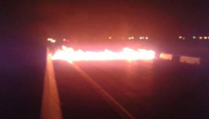 البحيرة: فجر الذكري الأولي للمذبحة.. الأهالي يقطعون طريق القاهرة الاسكندرية الصحراوي