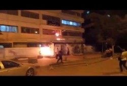 مجهولون يحرقون مبنى حى البساتين فى القاهرة