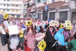 تظاهره لحركة نساء ضد الانقلاب فى أبوحمص فى ذكرى الفض