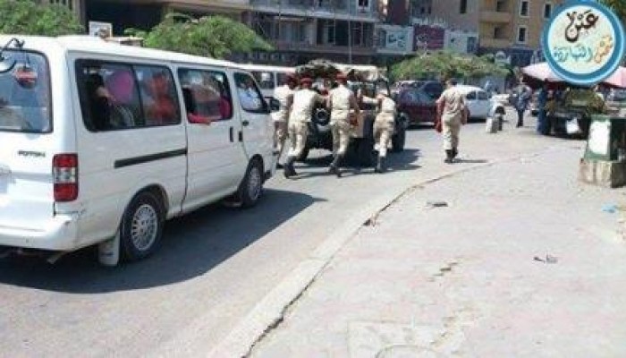 صورة اليوم فضيحة سيارات الجيش تعطلت والشعب " بيزق "