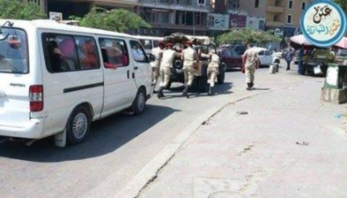 صورة اليوم فضيحة سيارات الجيش تعطلت والشعب " بيزق "