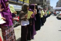 حرائر الفيوم ينتفضن تحت شعار"ضنك..نجيب منين"
