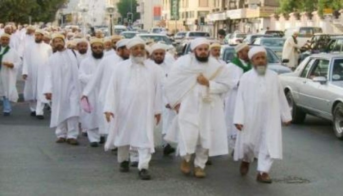 السيسي يحارب السنة ويتلقي العربون من "البهرة" الشيعية