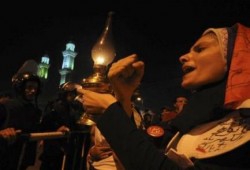 بالصور : مواطنو سوهاج: "الدول طلعت القمر واحنا مش لاقيين كهربا ولا ميه"