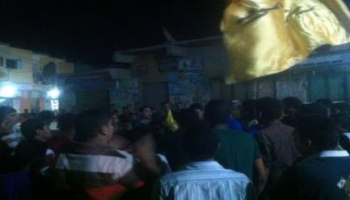 مسيرة ليلية بفاقوس تطالب بالقصاص لدماء الشهداء.