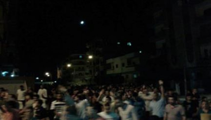 مظاهرة ليلية بقرية بني مجدول تهتف بمحاكمة الانقلابيين