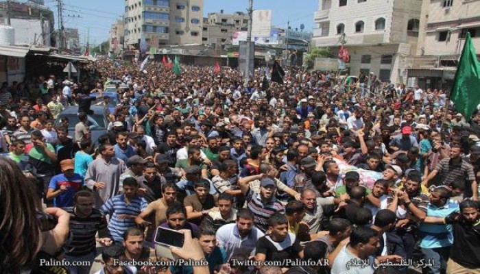 حشود غفيرة من أهل غزة في تشييع جثامين شهداء القسام اليوم (صور)