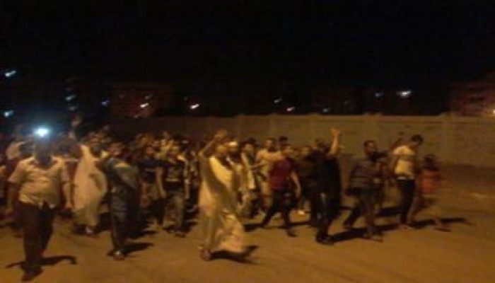 المنوفية: أحرار مدينة السادات في مسيرة ليلية يهتفون: "مكملين ومش خايفين"