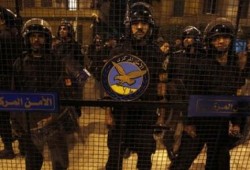 إصابة ضابط شرطة ومجند باحتجاجات بمعسكر لأمن الإسماعيلية