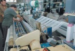 بالفيديو :  انهيار صناعة الملابس فى عهد الإنقلاب