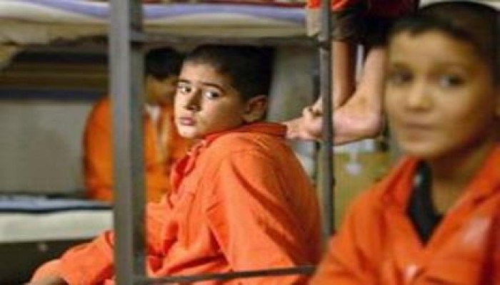 الإعتداء علي الأطفال بالهراوات والعصي الكهربائية قبيل تحويلهم للمؤسسة العقابية