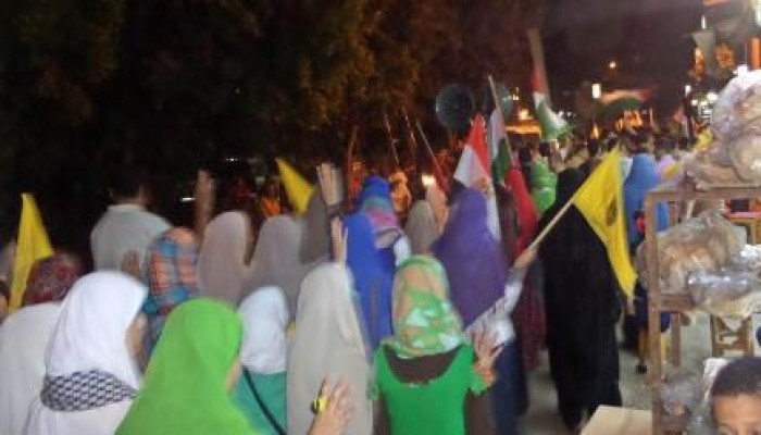 دمياط: مسيرة ليلية بالخياطة تحتفل بانتصار أبطال غزة