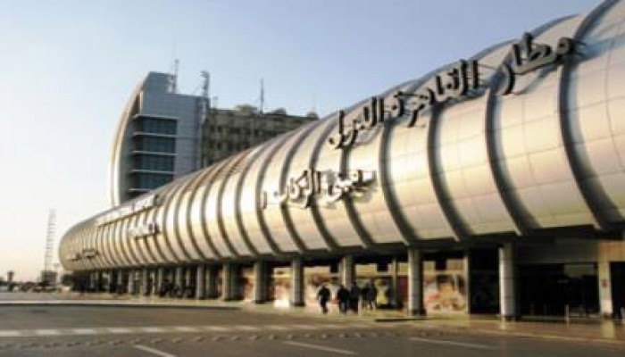 كوارث الانقلاب.. نشوب حريق بطائرة أثناء هبوطها بمطار القاهرة