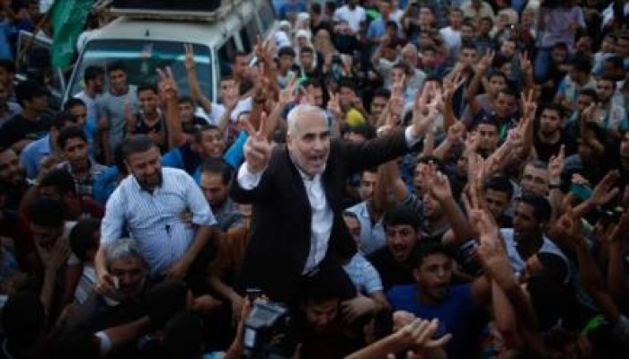 تفوق المقاومة "انتصار معنوي" للإخوان و"هزيمة معنوية" للسيسي