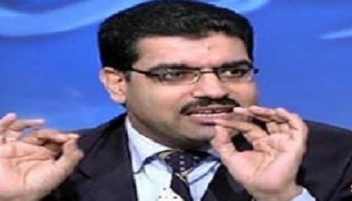 محمد عوض: تفويض السيسي لـ"محلب" قرار ببيع مصر لرجال الأعمال