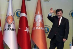 داوود أوغلو يحدد ملامح حكومته عشية تكليفه