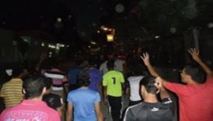 مسيرة ليلية بالإسماعيلية تهتف: "الداخلية بلطجية"
