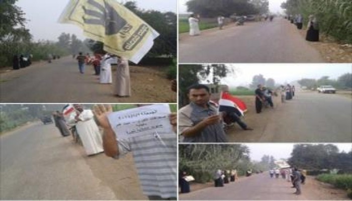 سلسلة بشرية بقرية "صهرجت الكبرى" تندد بالظلم الذى يتعرض له المواطن فى ظل حكم العسكر