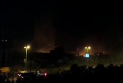 بالفيديو.. الحماية المدنية تفشل في السيطرة على حريق هائل بمول السلاب