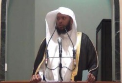 معروف بدعمه فلسطين ودعائه لشهداء رابعة السعودية ترحل الداعية "توفيق الصائغ"..ونشطاء يحتجون