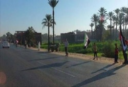 سلسلة بشرية لـ "7 الصبح" بالفيوم تنديدًا بسوء الأحوال المعيشية