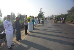 سلسلة بشرية لثوار الحسينية ضمن فعاليات أسبوع صوت الغلابة ثورة