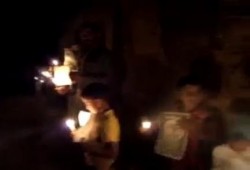 "بث مباشر" وقفة بالشموع لحركة ضنك بالإسماعيلية