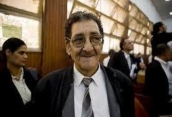 "عائشة الشاطر"و زوجة "البلتاجي" تشاركان بعزاء "سيف الإسلام"