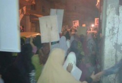 "ثوار طيبة" ينتفضون في مسيرة ليلية حاشدة رافضة للحكم العسكري