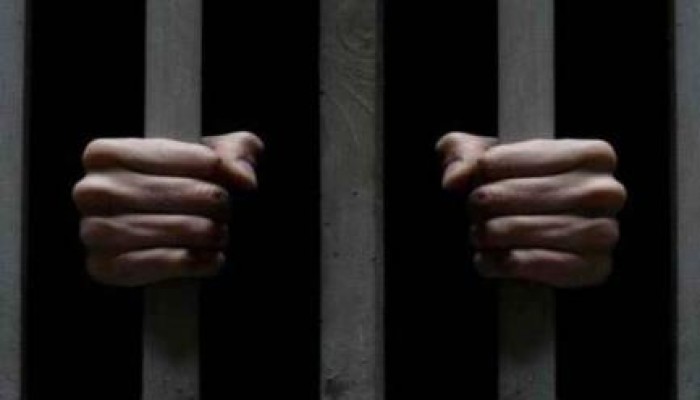 34 معتقلا بقسم عين شمس يعلنون الإضراب جراء الاعتداء عليهم