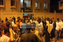 أهالي يحاصرون قسم دمنهور للمطالبة بالقصاص من ضابط قتل ميكانيكي