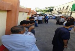 شركات الاسكندرية .. الاضراب عن العمل هو الحل