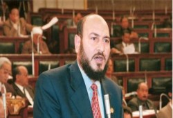 الصحفي محمود الشاذلي يكتب : النائب أبو العـز الحريري .. عفوا لن أنعاك