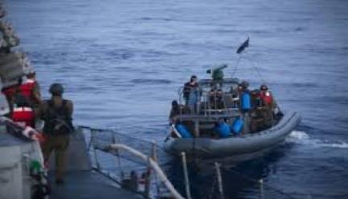 البحرية الصهيونية تعتقل 4 صيادين في بحر غزة